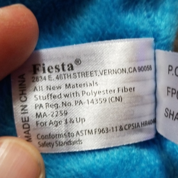 Fiesta Toy Blue Giraffe Pillow w Pocket 16 x 11 - Picture 3 of 6